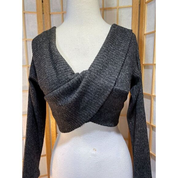 NWT Solemio Sm Cropped Sweater - Picture 10 of 13